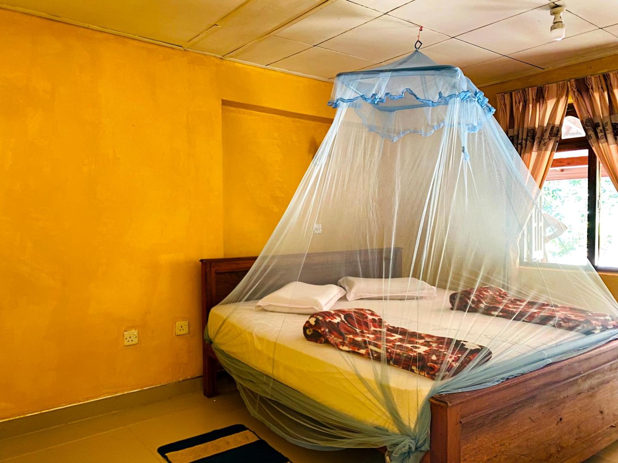 Omi Relax Inn เอลลา ภายนอก รูปภาพ